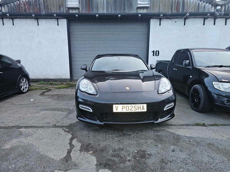PORSCHE PANAMERA