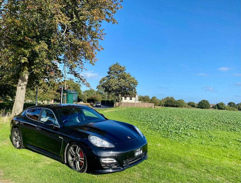PORSCHE PANAMERA