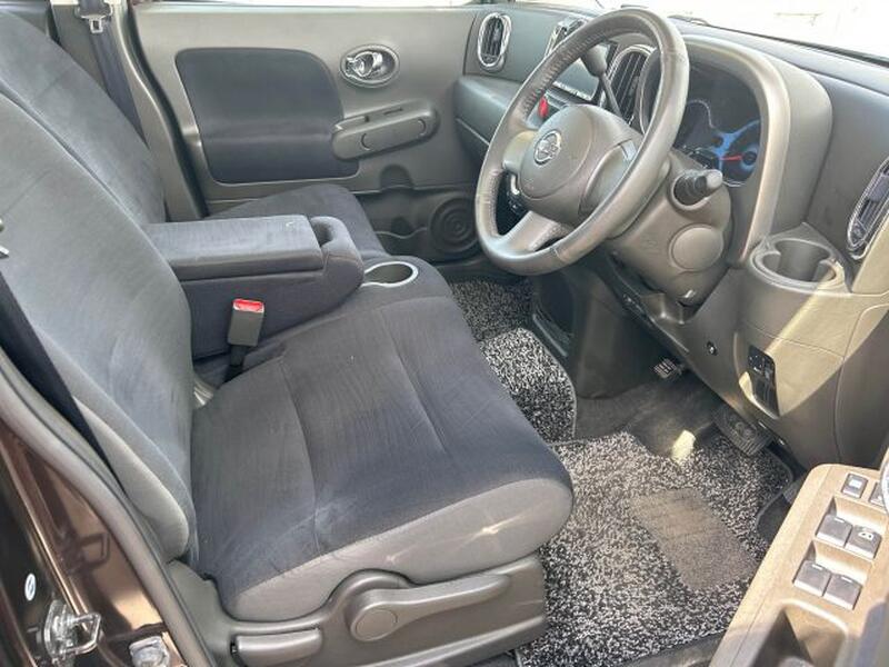 NISSAN CUBE