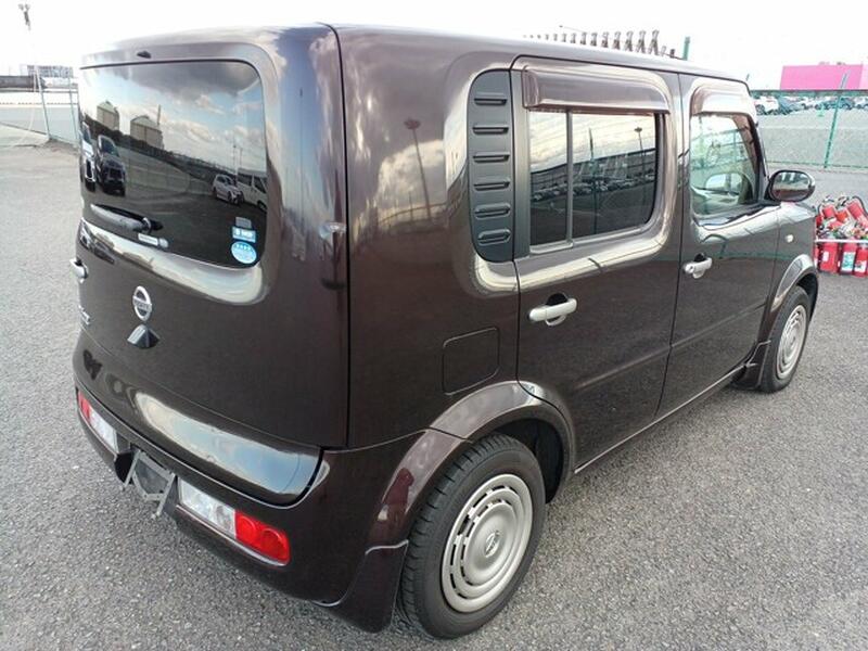 NISSAN CUBE