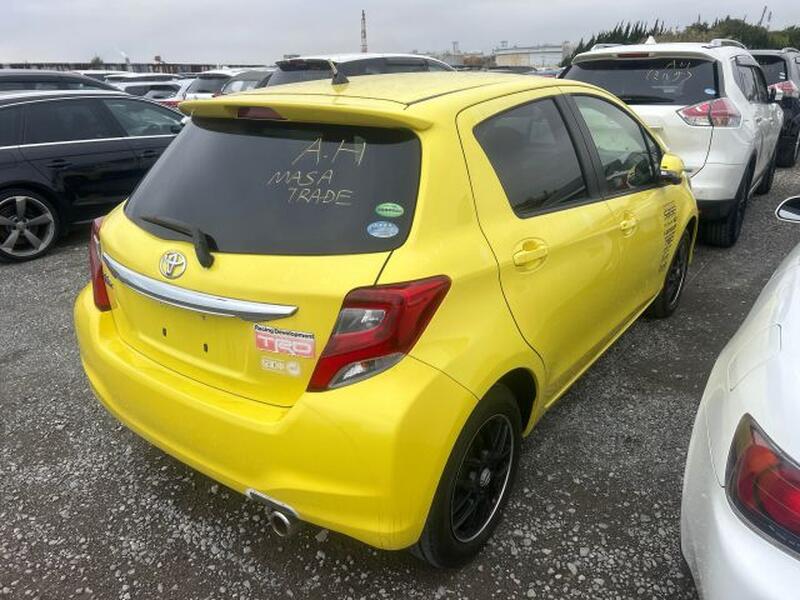TOYOTA VITZ