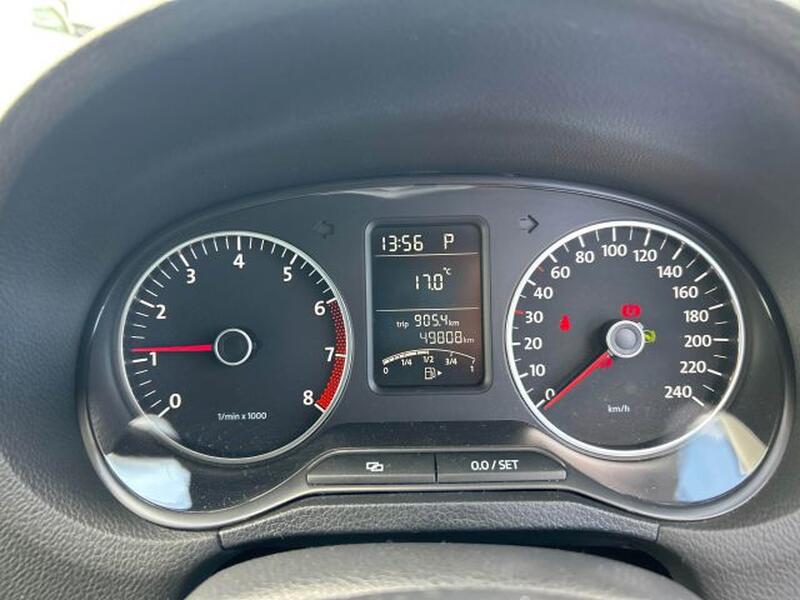 VOLKSWAGEN POLO