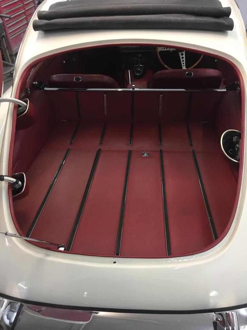 JAGUAR E-TYPE