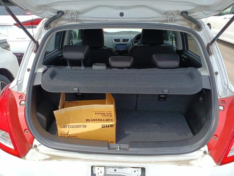 SUZUKI SWIFT