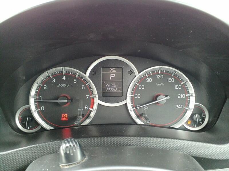 SUZUKI SWIFT
