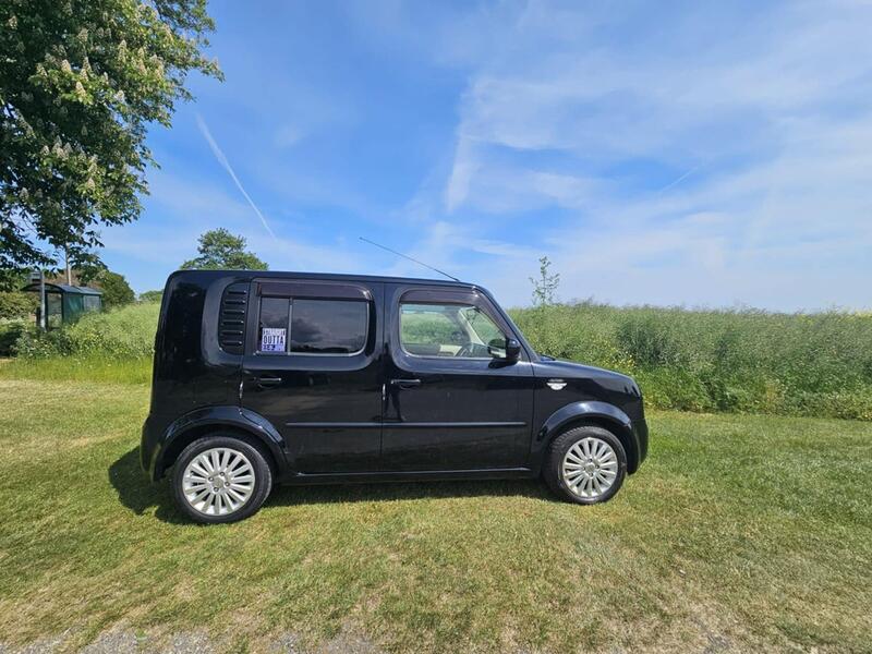 NISSAN CUBE